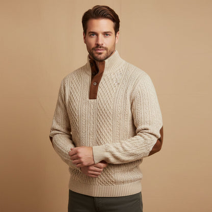 Strickjacke mit Zopfmuster und Knopfleiste