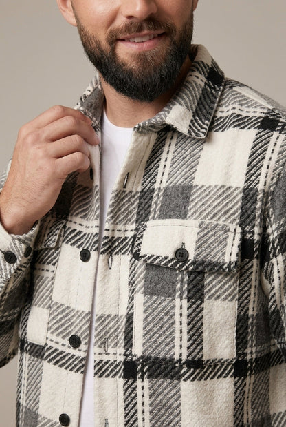 Afslappet ternet overshirt til mænd